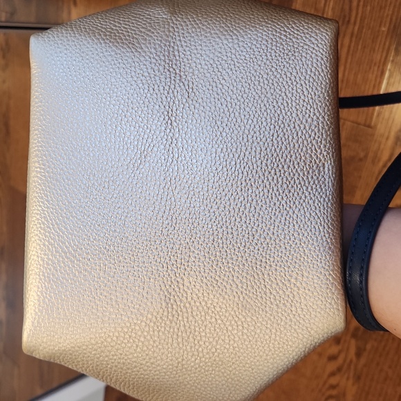 Gold Neiman Marcus purse - Picture 6 of 6